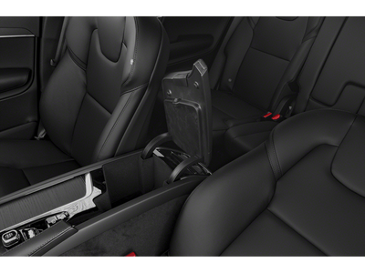 2020 Volvo XC90 T6 Momentum 7 Passenger
