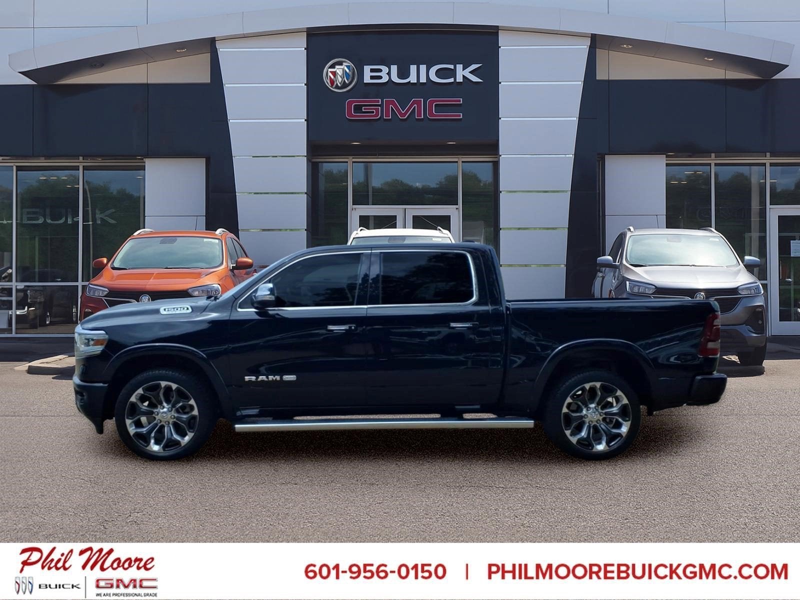 2022 RAM 1500 Limited Longhorn Crew Cab 4x4 5'7" Box
