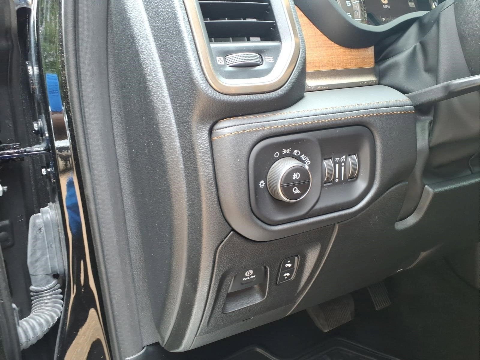 2022 RAM 1500 Limited Longhorn Crew Cab 4x4 5'7" Box