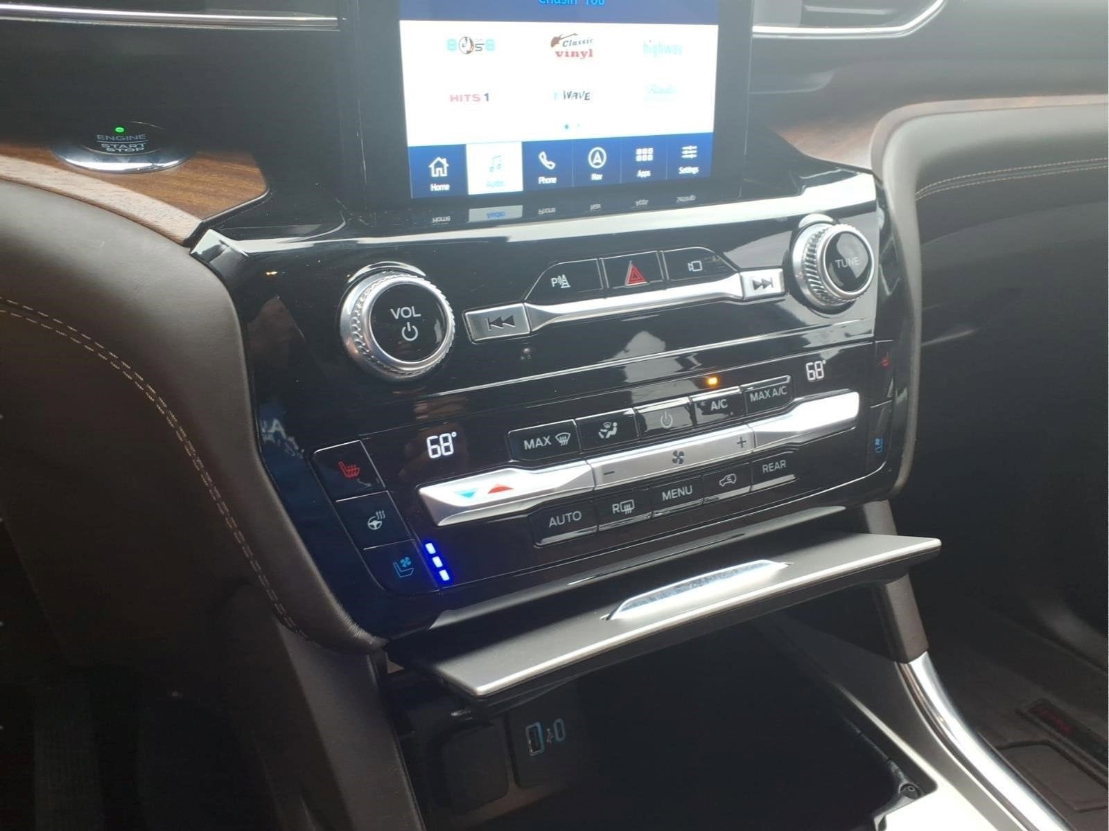2021 Ford Explorer King Ranch