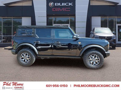 2022 Ford Bronco Base