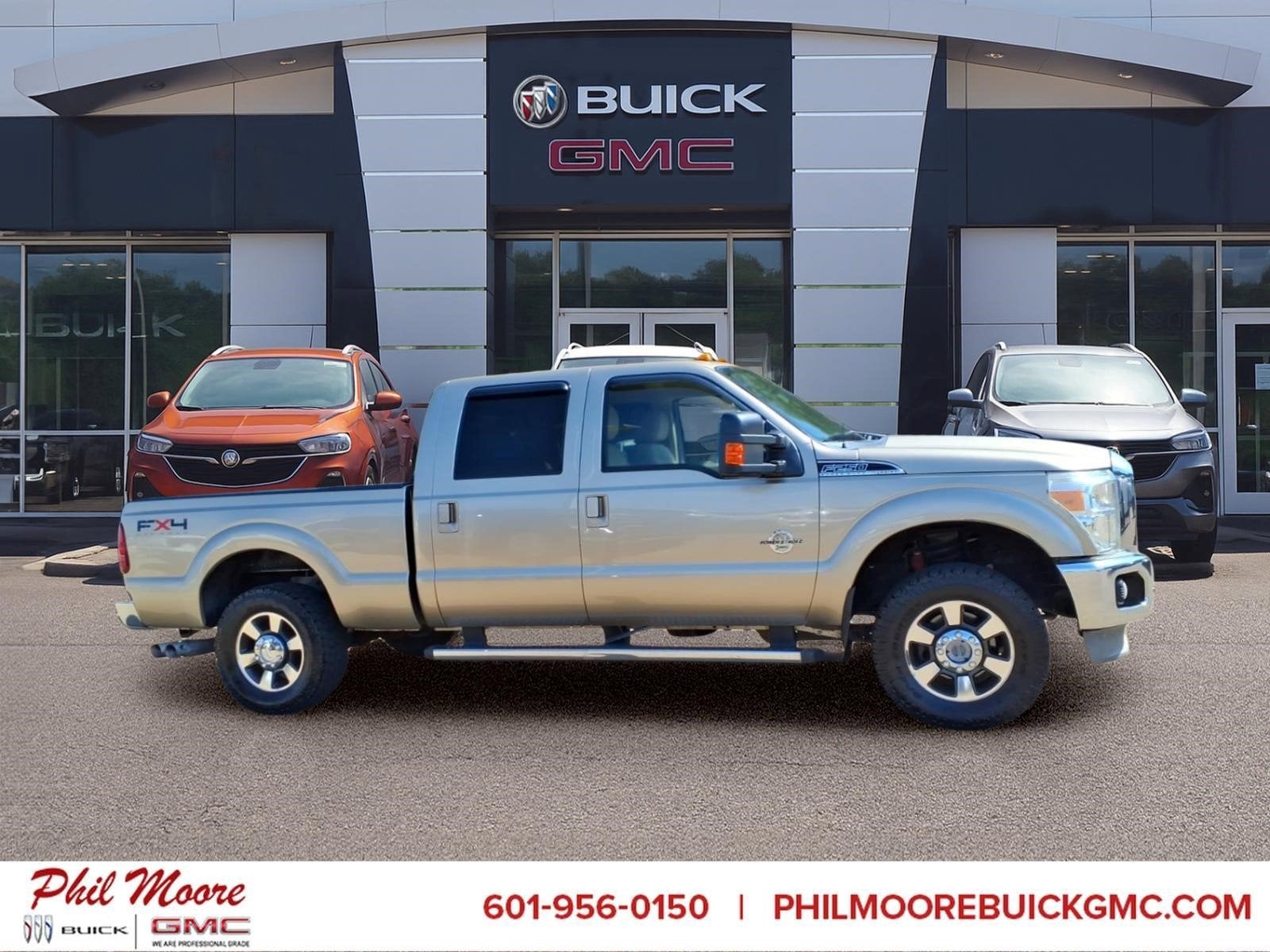 2011 Ford F-250 XL 4x4 Crew Cab 172 in's photo