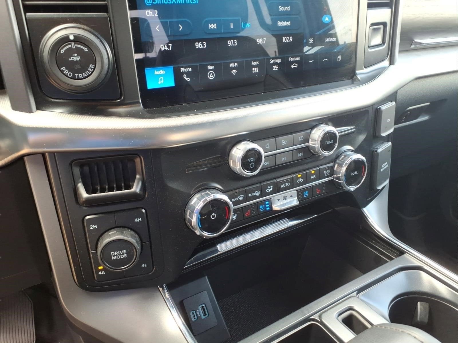 2024 Ford F-150 LARIAT