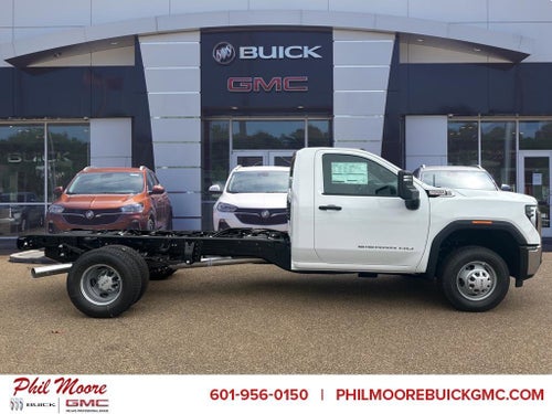 2025 GMC Sierra 3500 HD Chassis Cab Pro