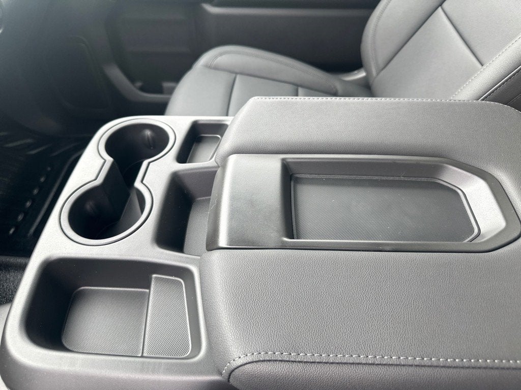 2025 GMC Sierra 3500 HD Chassis Cab Pro