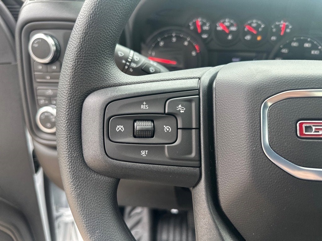 2025 GMC Sierra 3500 HD Chassis Cab Pro