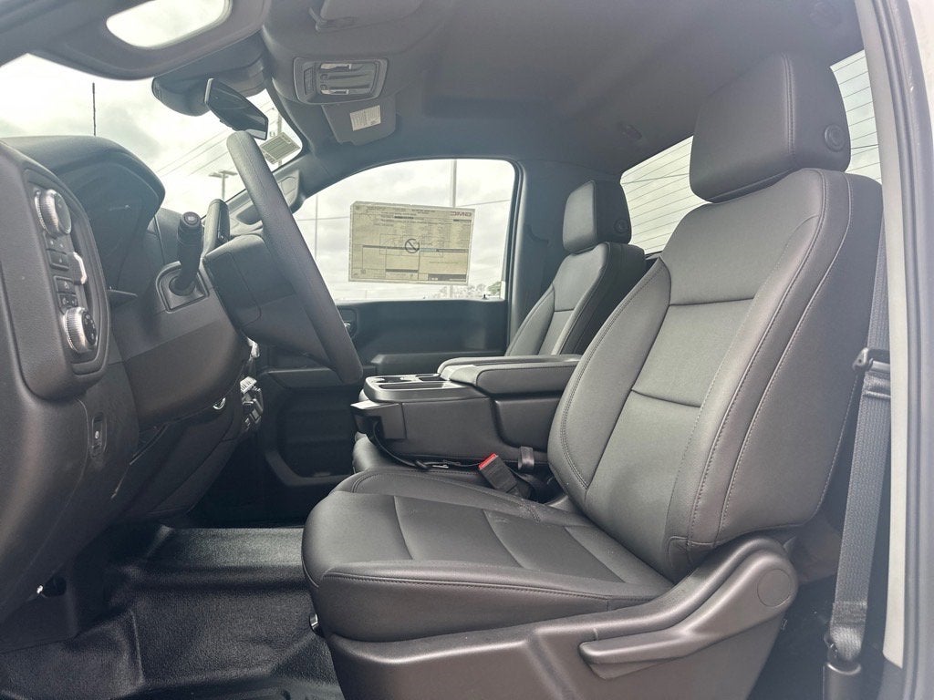 2025 GMC Sierra 3500 HD Chassis Cab Pro