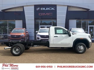 2025 GMC Sierra 3500 HD Chassis Cab Pro