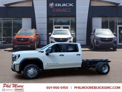 2026 GMC Sierra 3500 HD Chassis Cab Pro