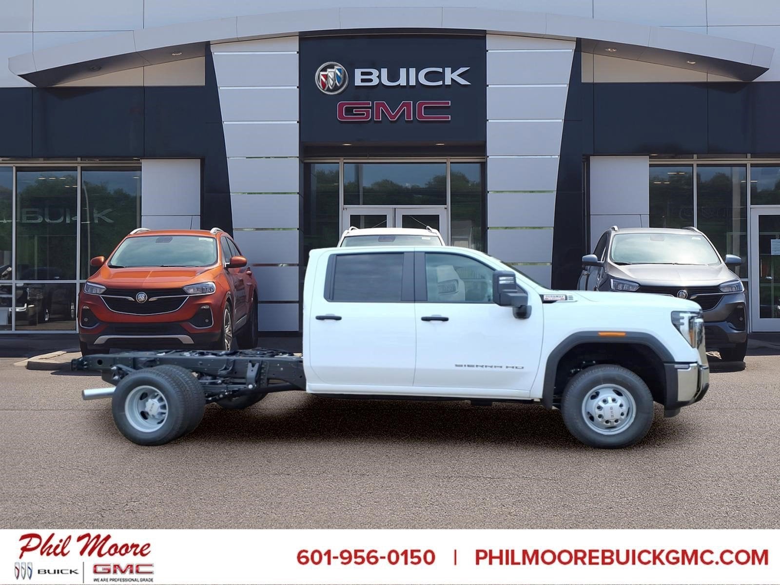 2026 GMC Sierra 3500 HD Chassis Cab Pro