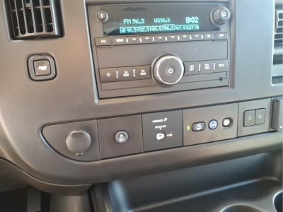2025 GMC Savana Passenger LT
