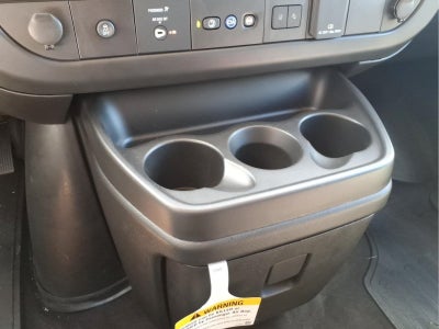 2025 GMC Savana Passenger LT