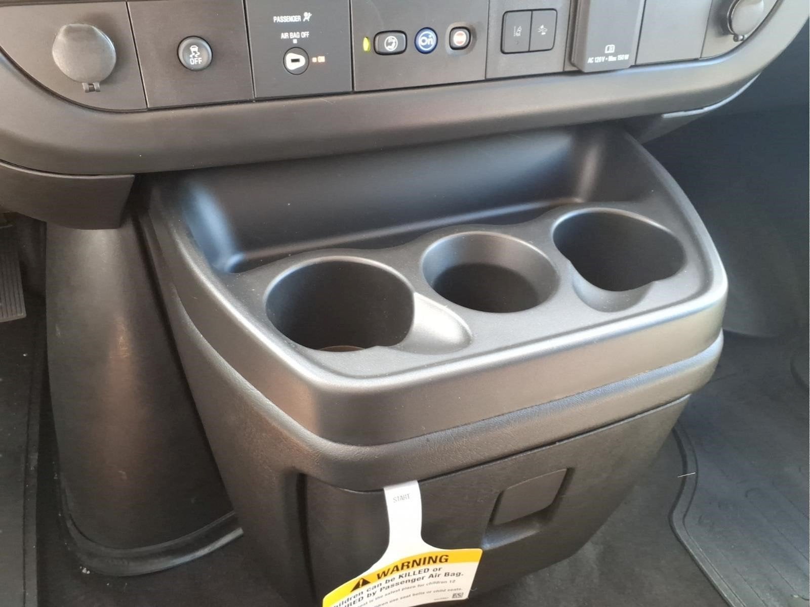 2025 GMC Savana Passenger LT