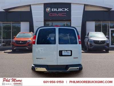 2025 GMC Savana Passenger LT