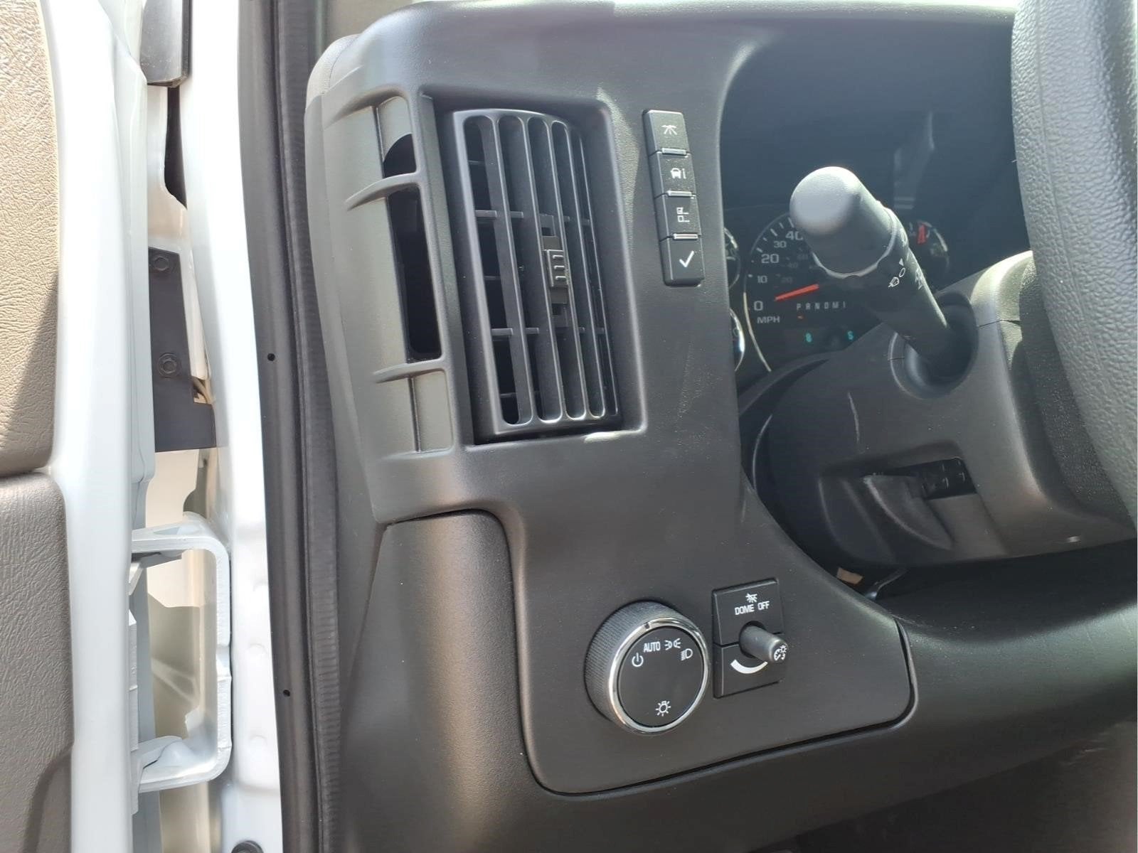 2026 GMC Savana Passenger LT