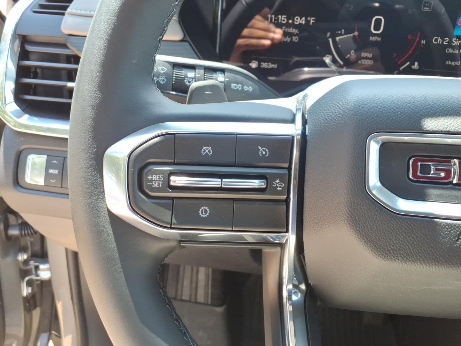 2026 GMC Acadia Elevation