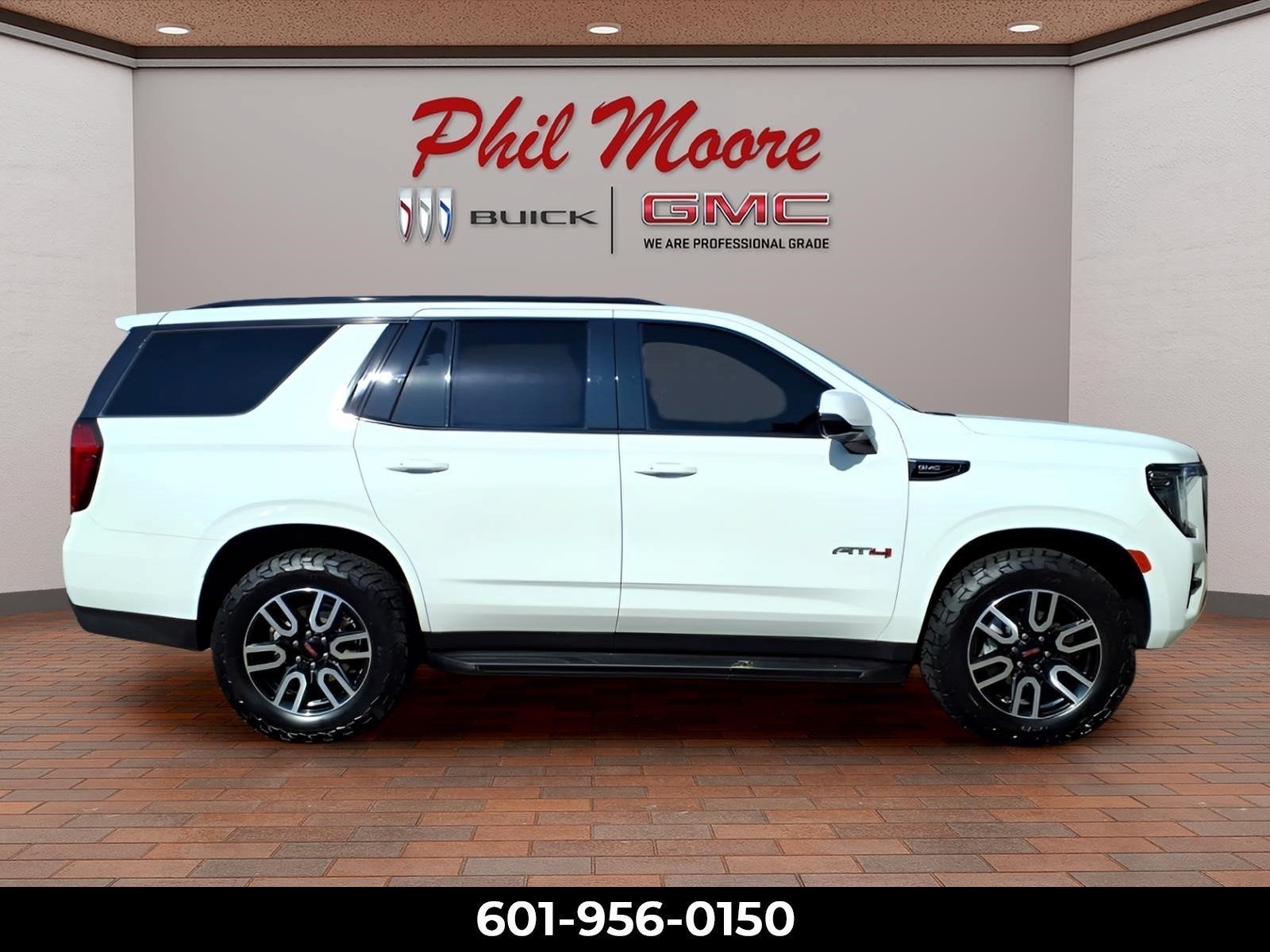 2024 GMC Yukon AT4