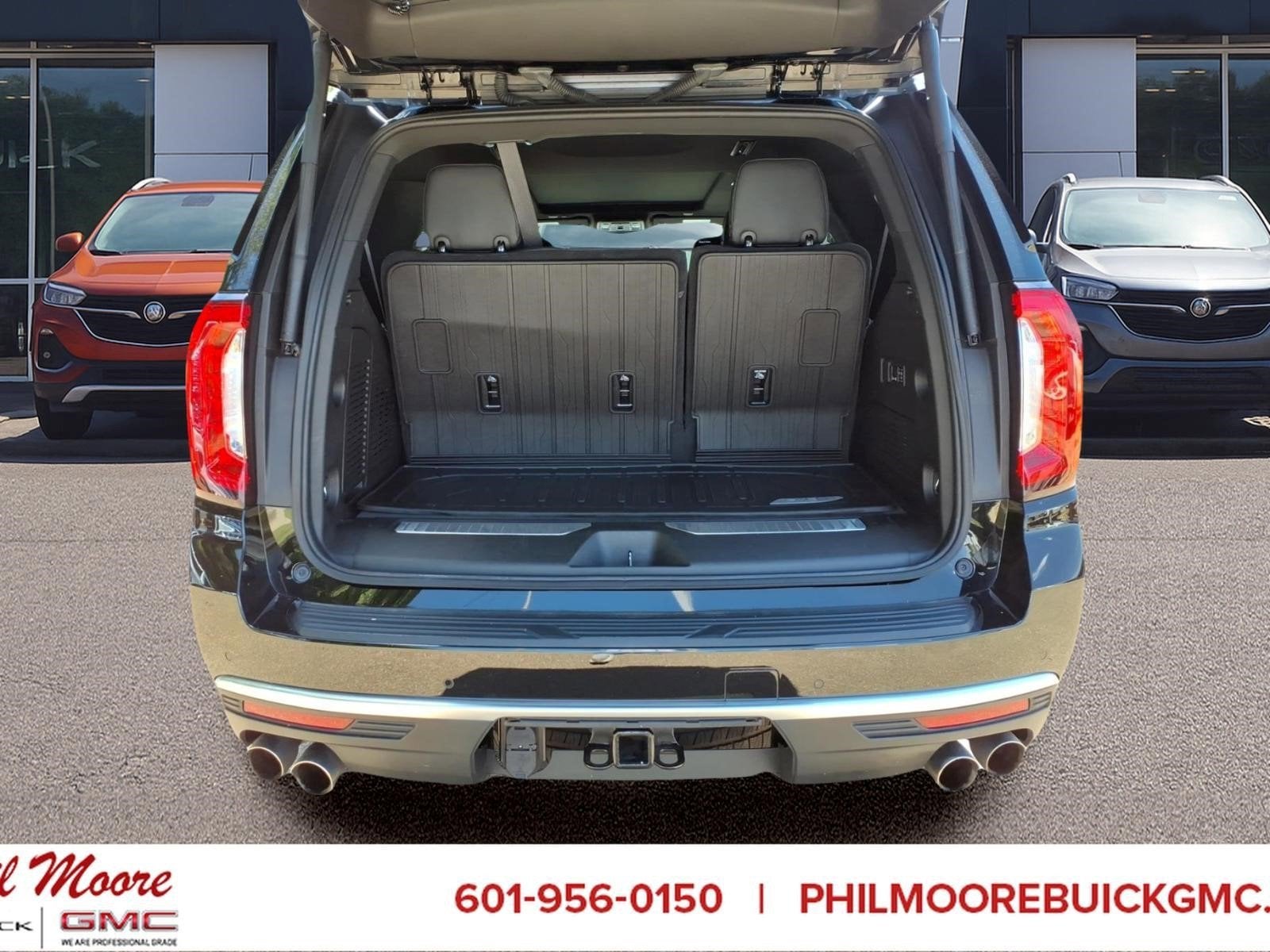 2023 GMC Yukon Denali