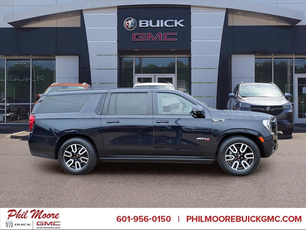 2023 GMC Yukon XL AT4