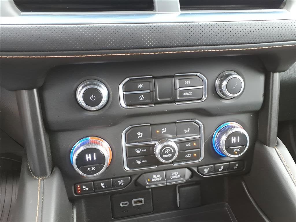 2023 GMC Yukon XL AT4