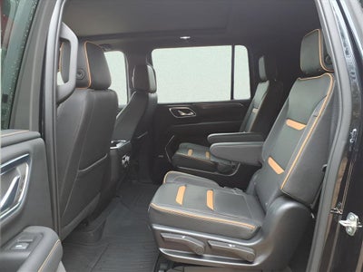 2023 GMC Yukon XL AT4