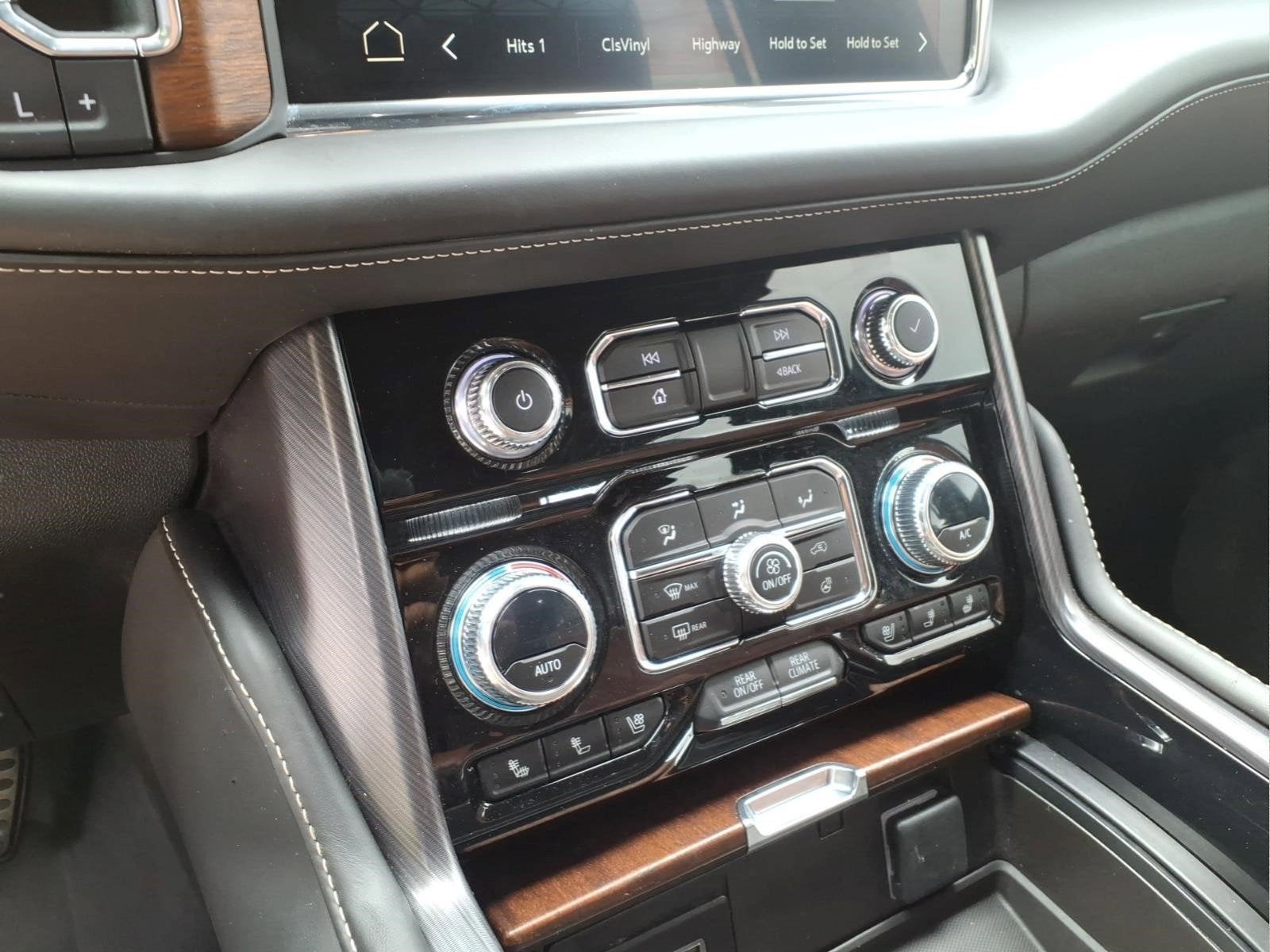 2023 GMC Yukon XL Denali Ultimate