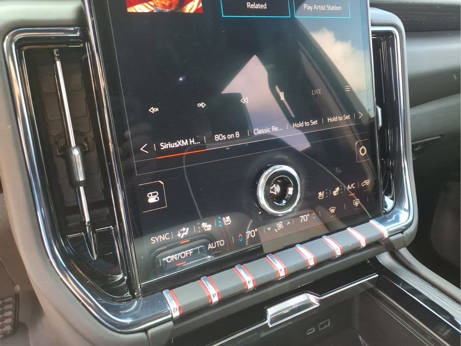 2025 GMC Yukon AT4 Ultimate