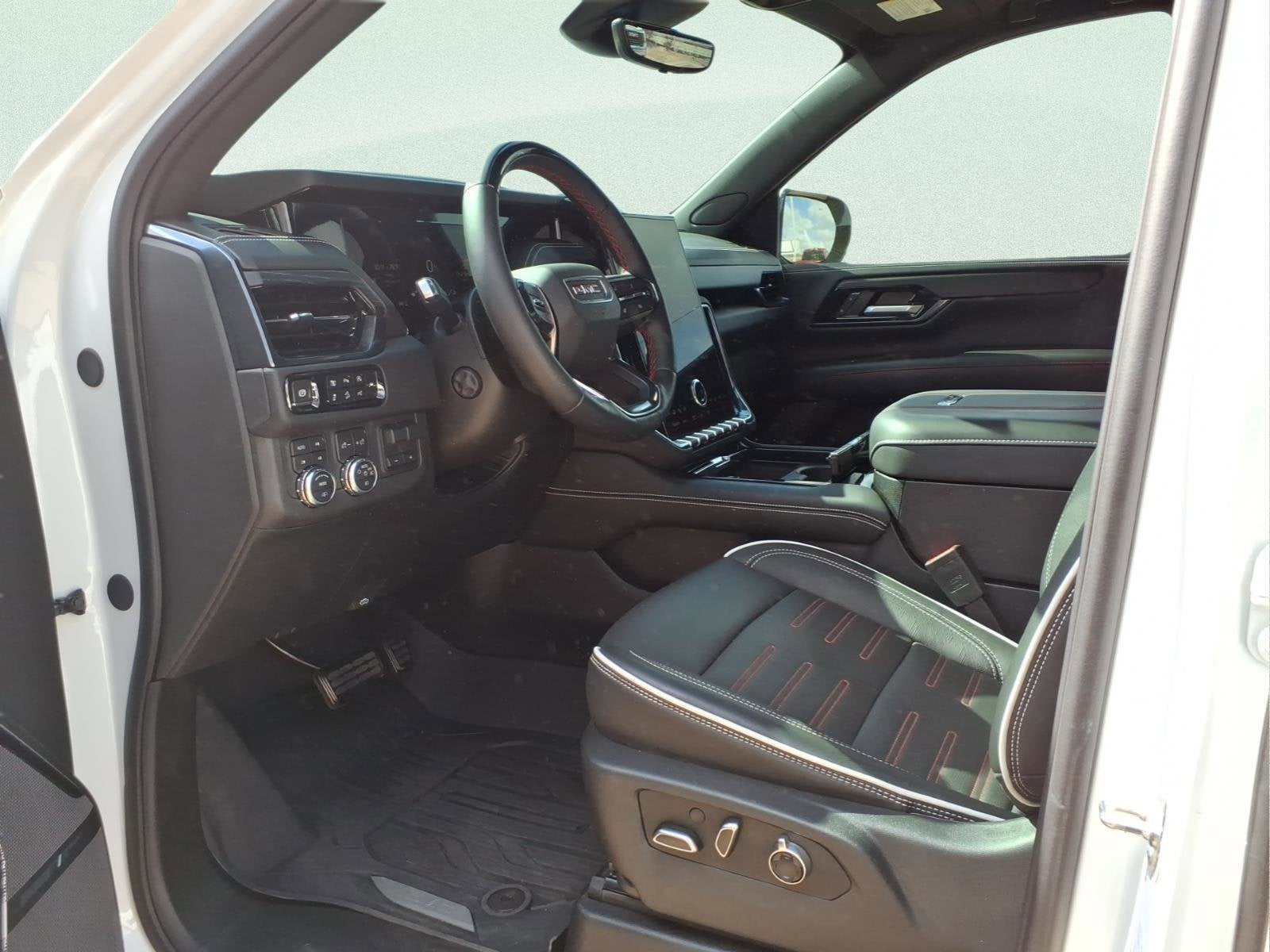 2025 GMC Yukon AT4 Ultimate