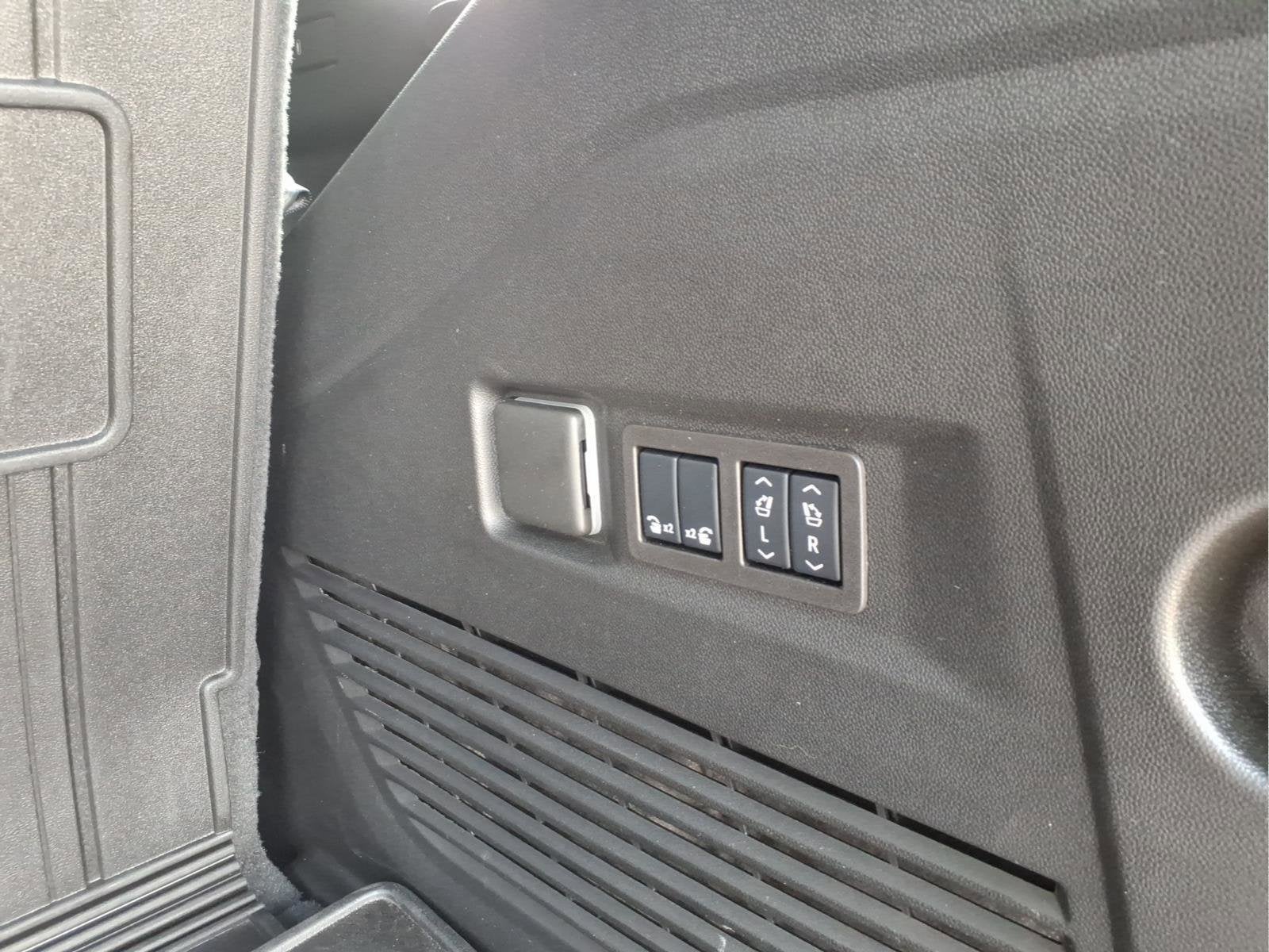 2025 GMC Yukon AT4 Ultimate