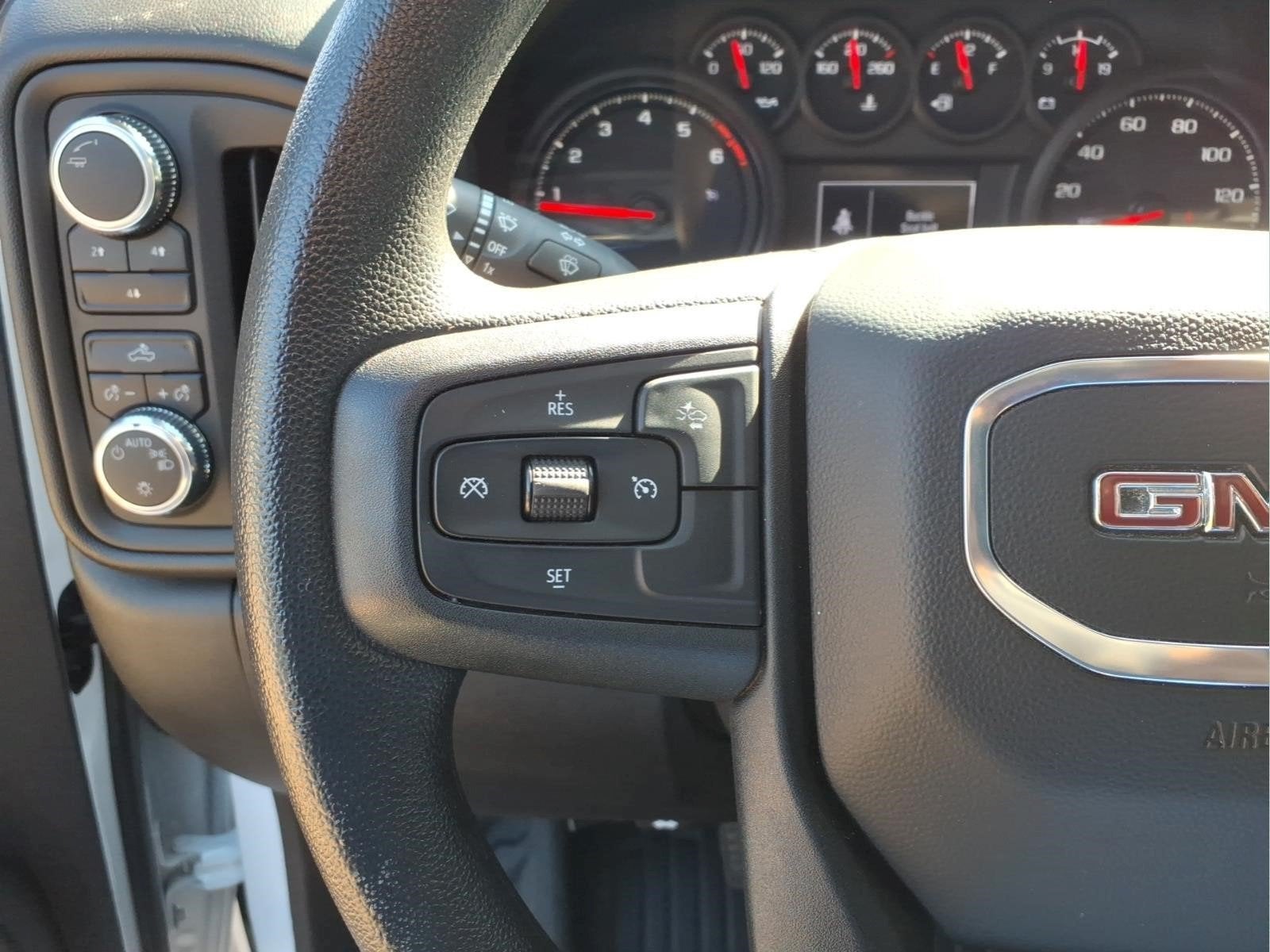 2025 GMC Sierra 2500 HD Pro