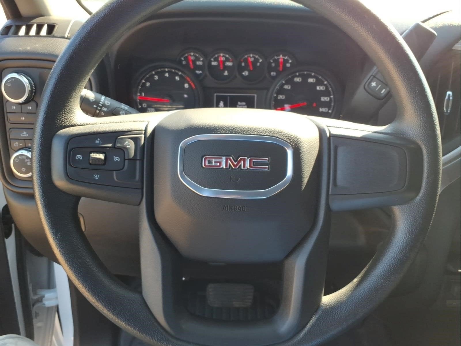 2025 GMC Sierra 2500 HD Pro