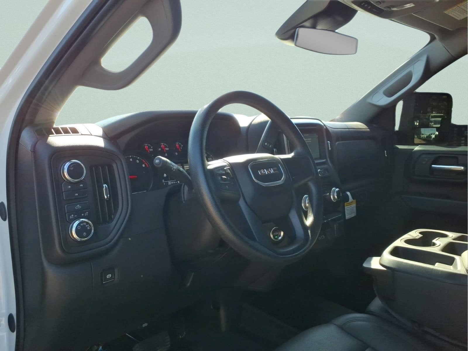 2025 GMC Sierra 2500 HD Pro