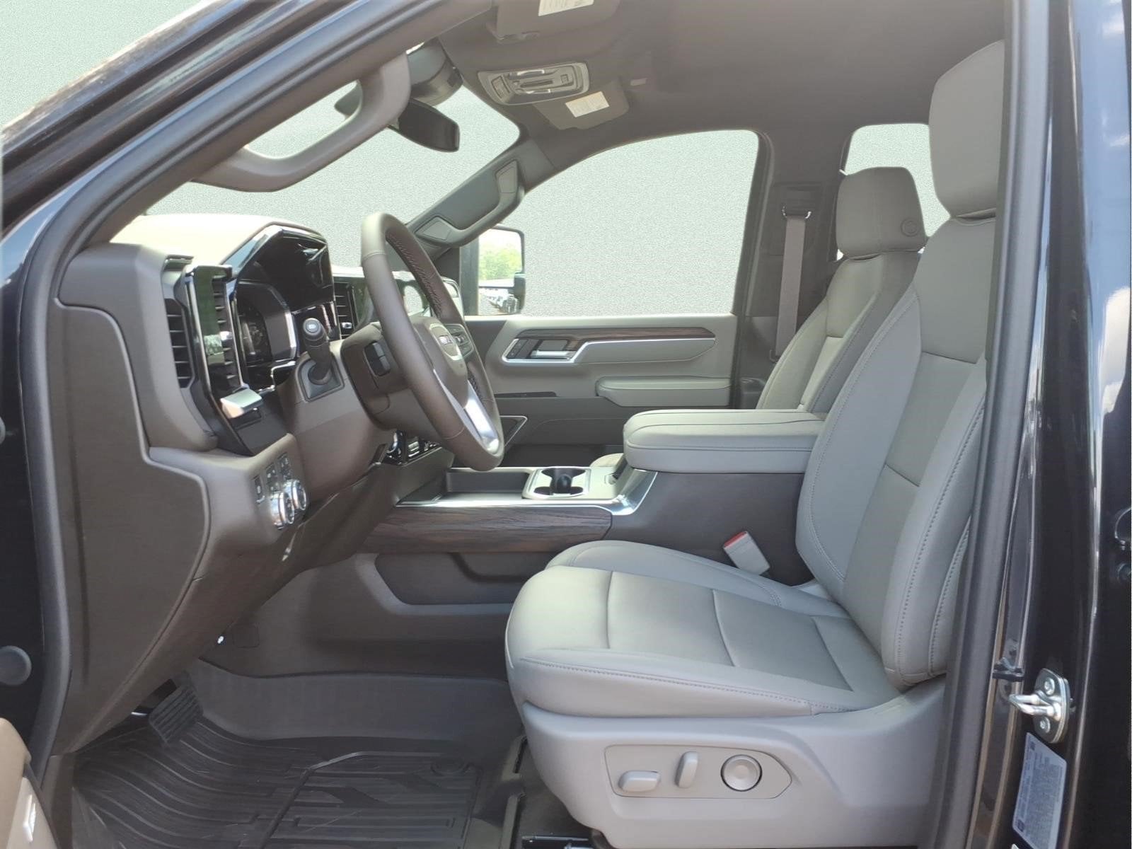 2026 GMC Sierra 3500 HD SLT