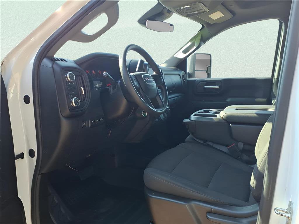 2024 GMC Sierra 2500 HD Pro