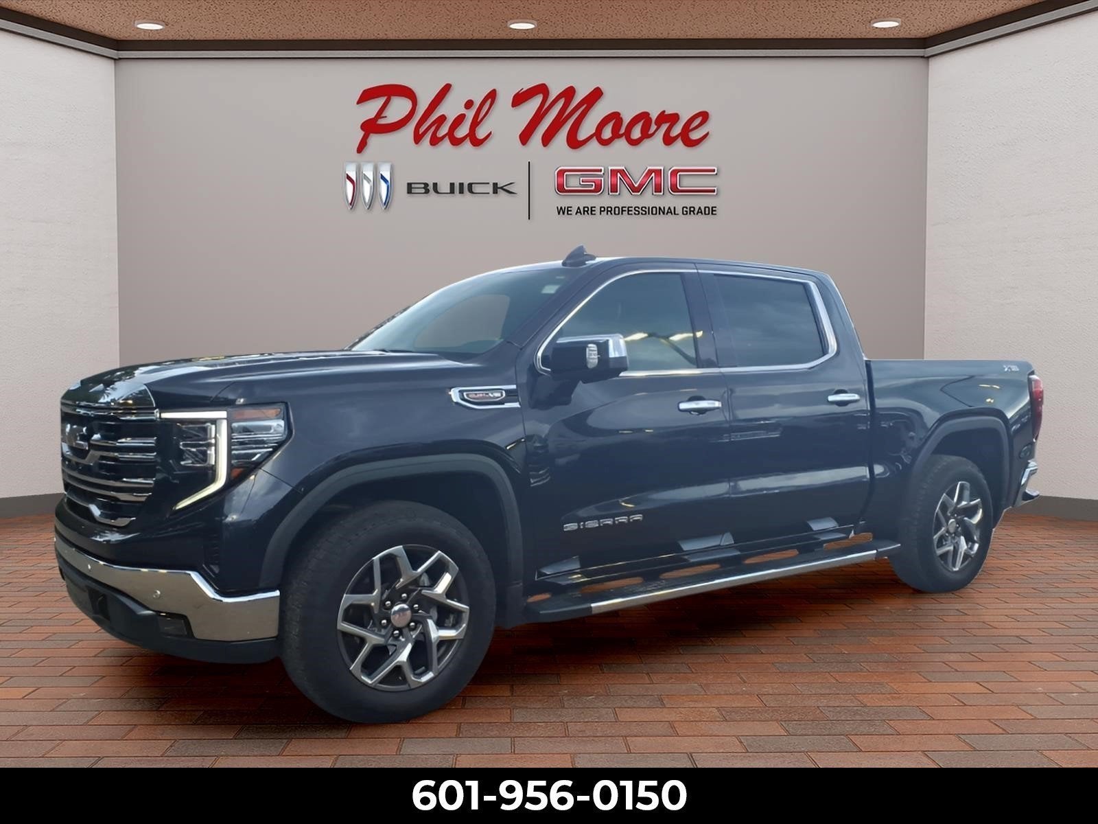 2023 GMC Sierra 1500 SLT