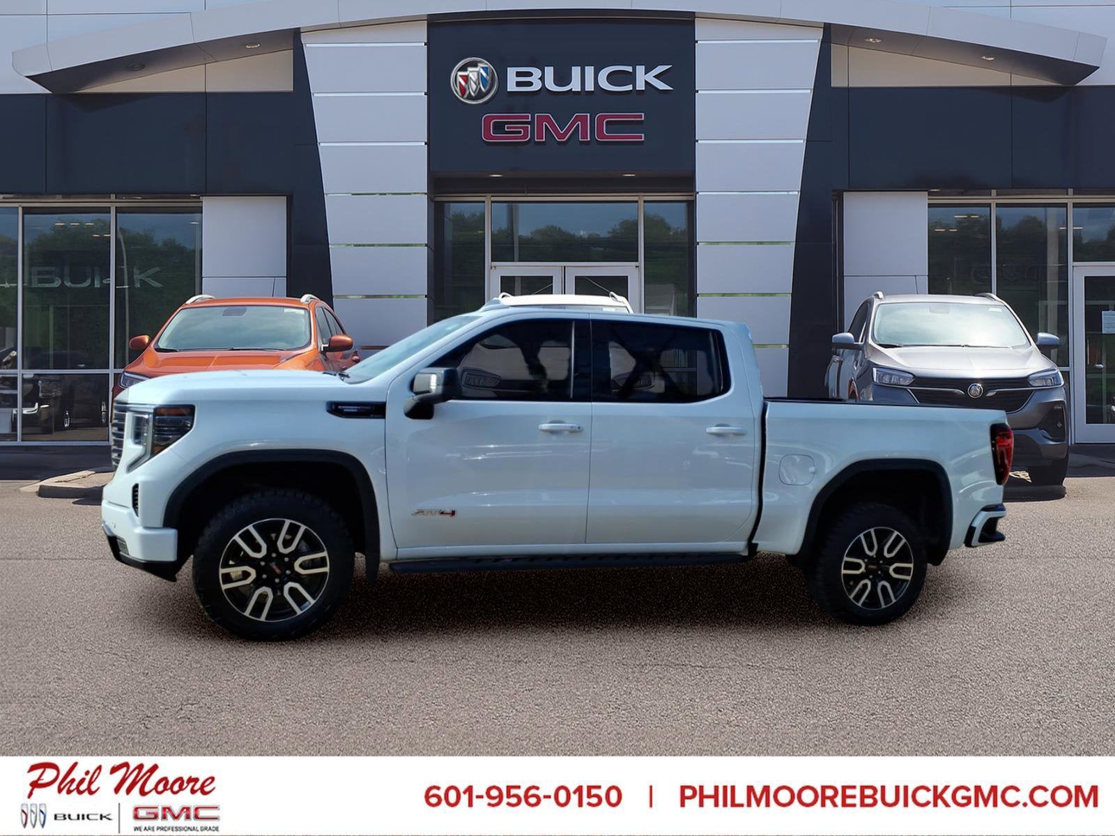 2024 GMC Sierra 1500 AT4