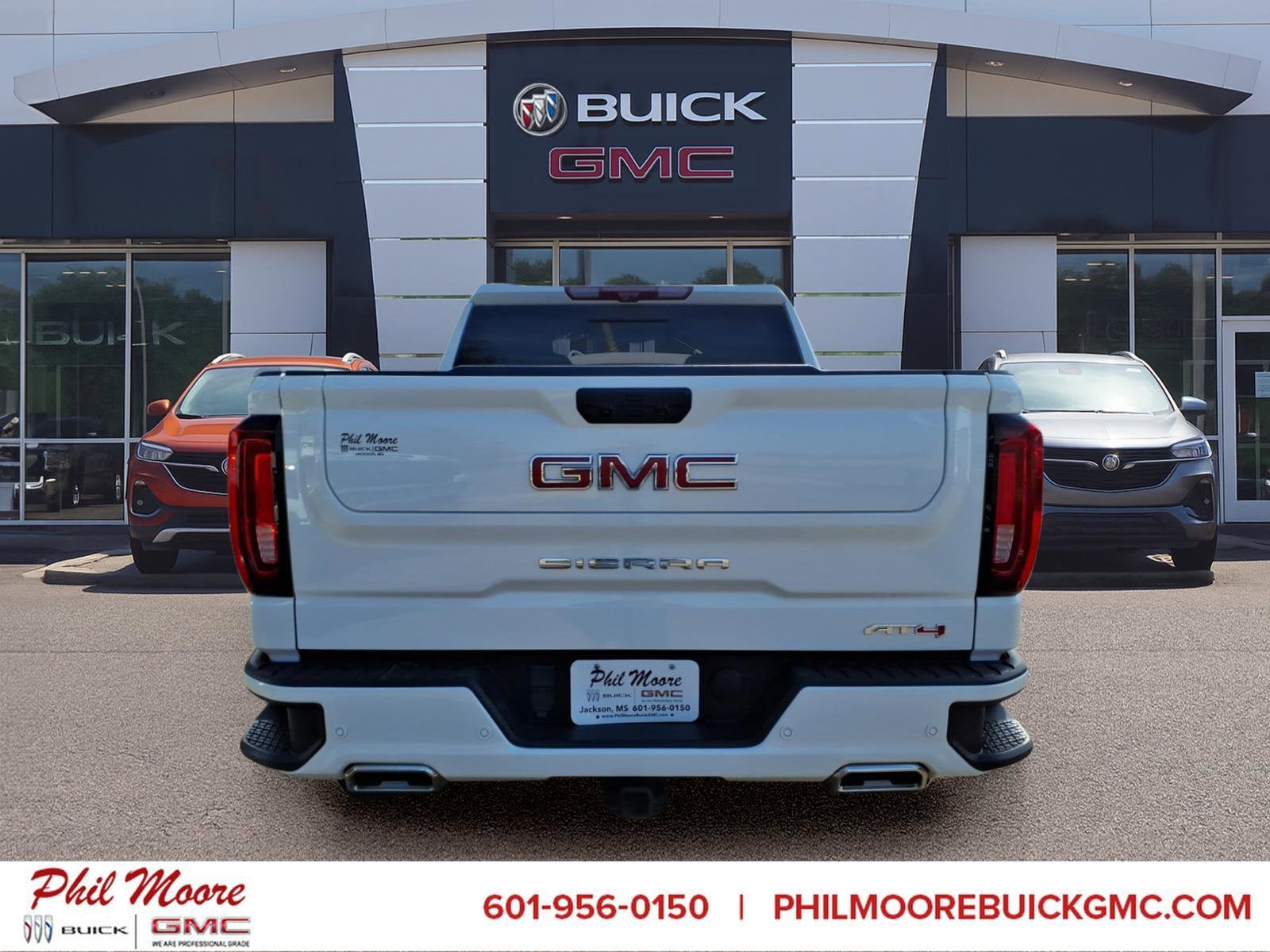 2024 GMC Sierra 1500 AT4