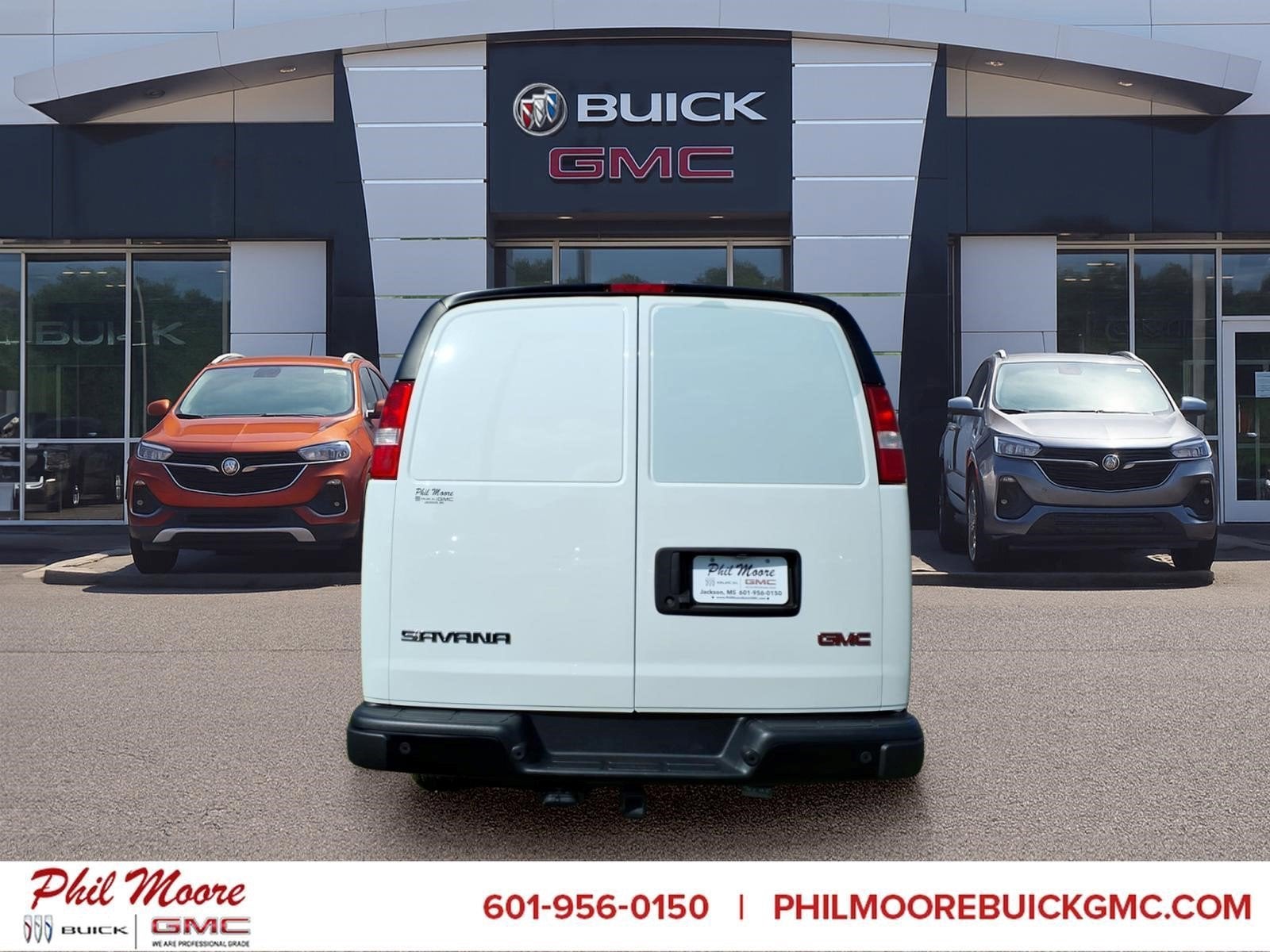 2024 GMC Savana Cargo 2500 Work Van
