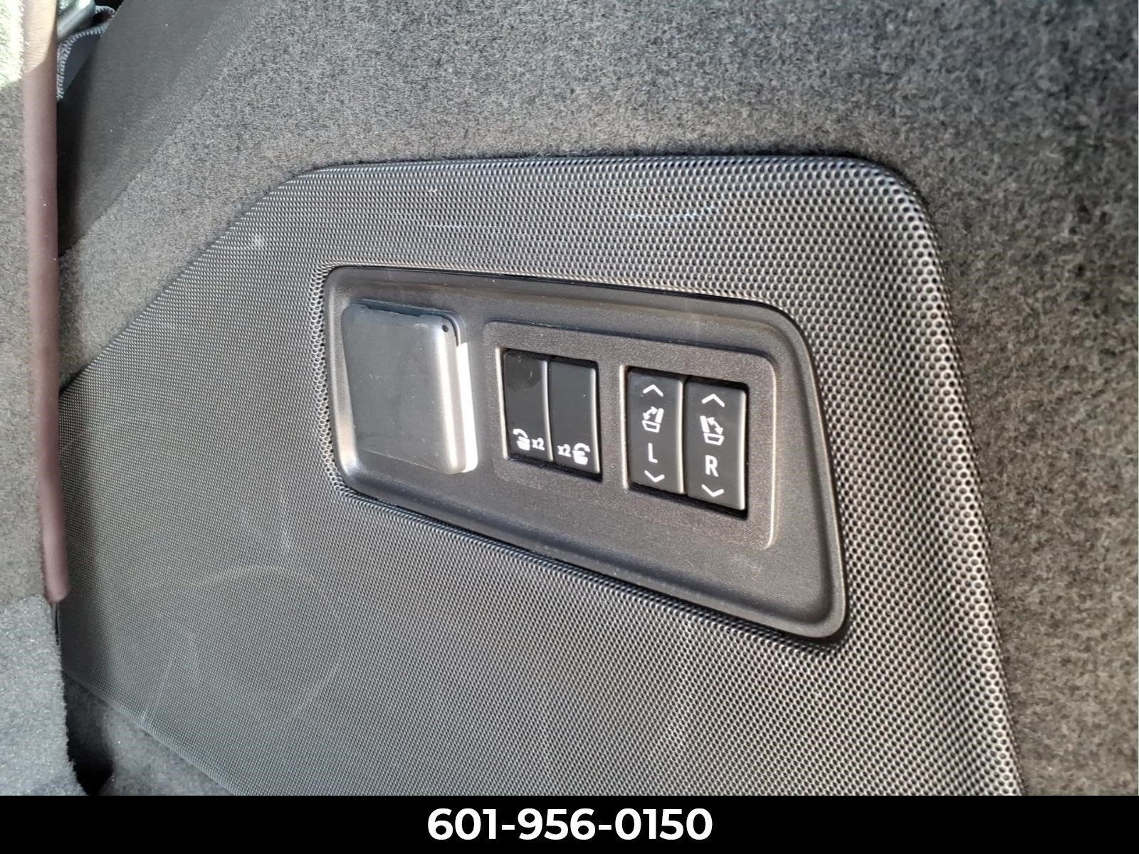 2023 Cadillac Escalade 4WD Premium Luxury Platinum