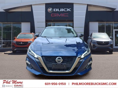 2022 Nissan Altima SR FWD