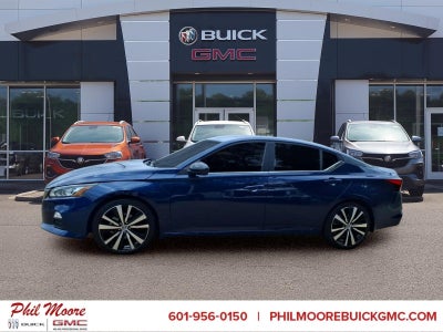 2022 Nissan Altima SR FWD