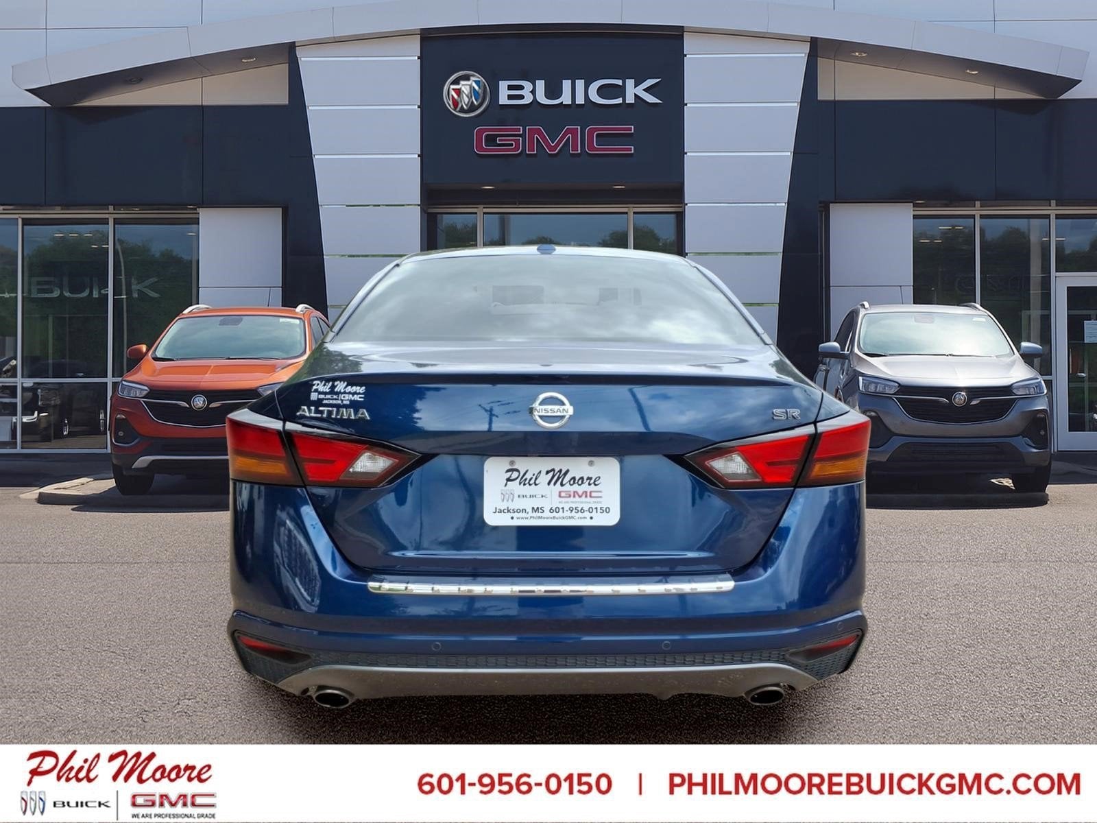 2022 Nissan Altima SR FWD