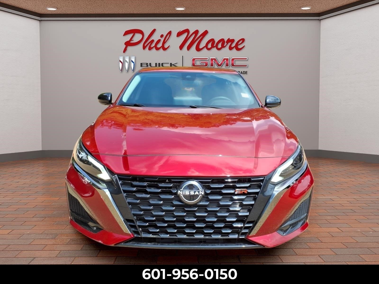 2024 Nissan Altima SR FWD