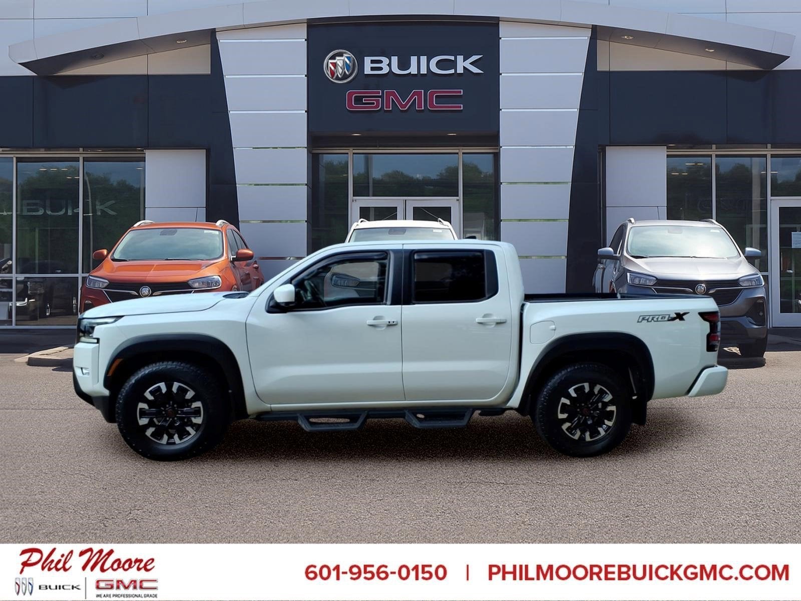 2024 Nissan Frontier PRO-X