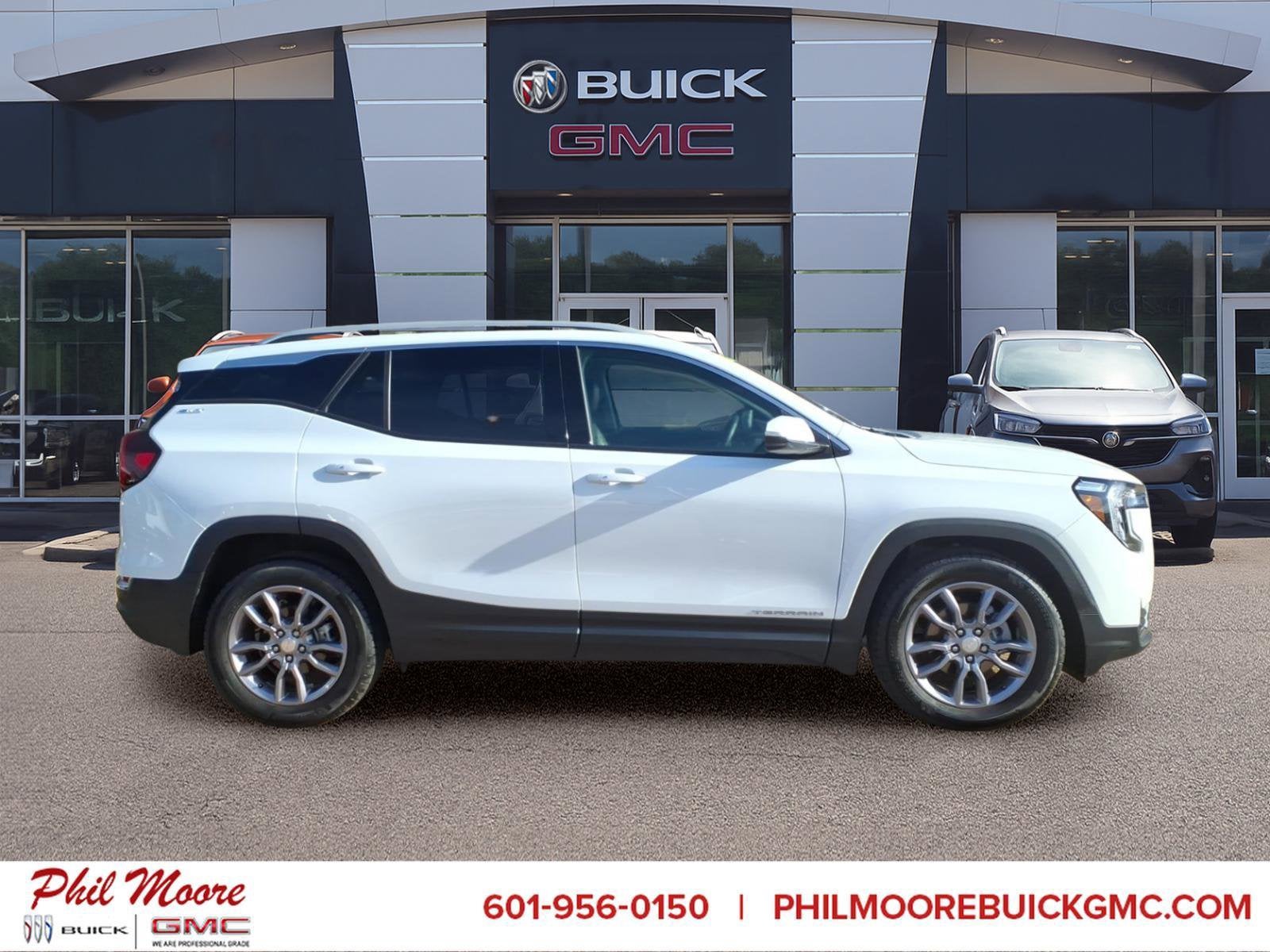 2023 GMC Terrain SLT