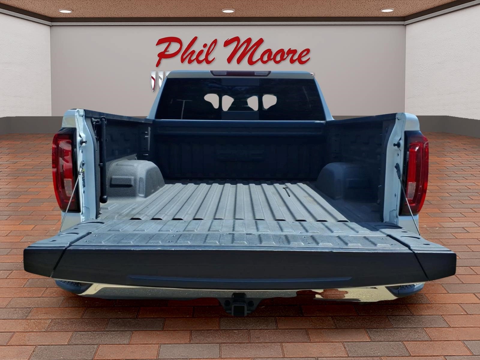 2023 GMC Sierra 1500 SLT - Photo 6