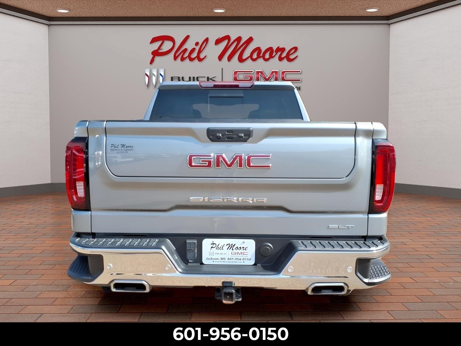 2024 GMC Sierra 1500 SLT