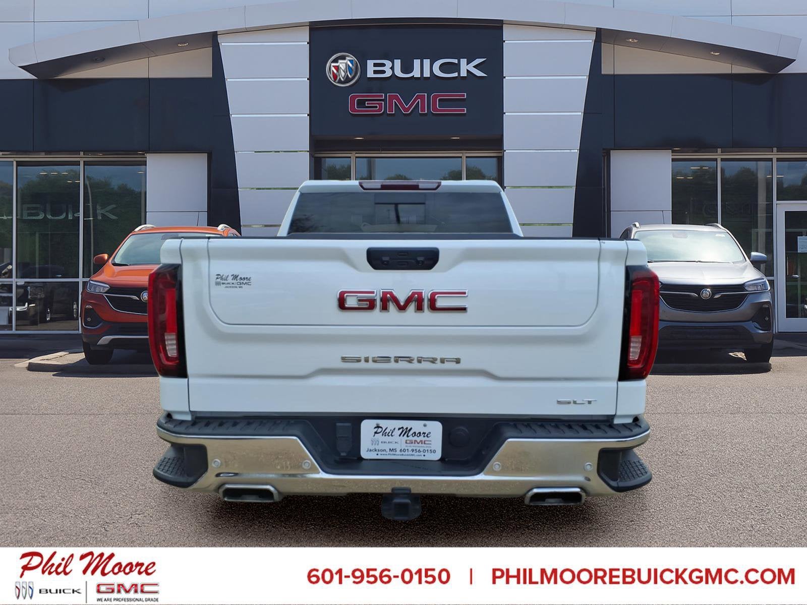 2024 GMC Sierra 1500 SLT