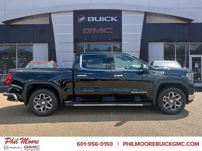 2025 GMC Sierra 1500 SLT
