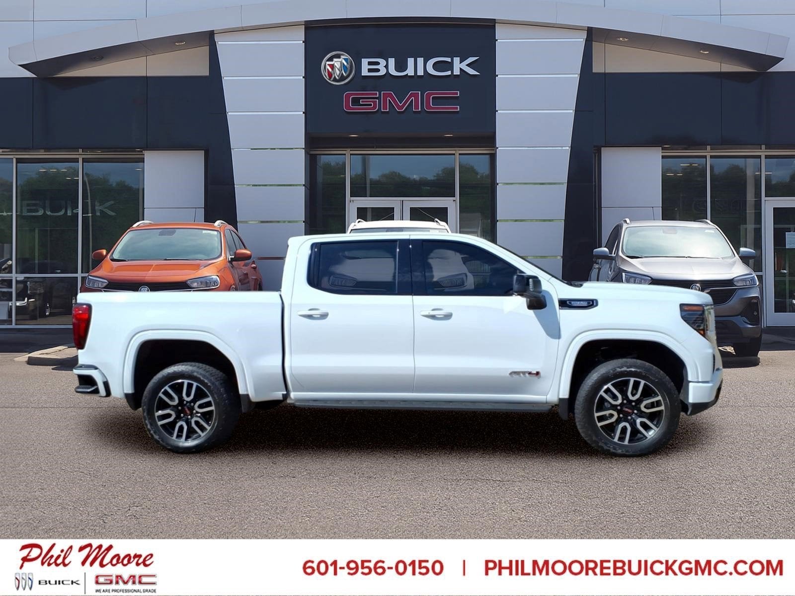 2025 GMC Sierra 1500 AT4